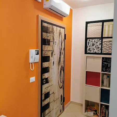 700 Mt Dal Mare, Monolocale Con Box Privato * Ρίμινι